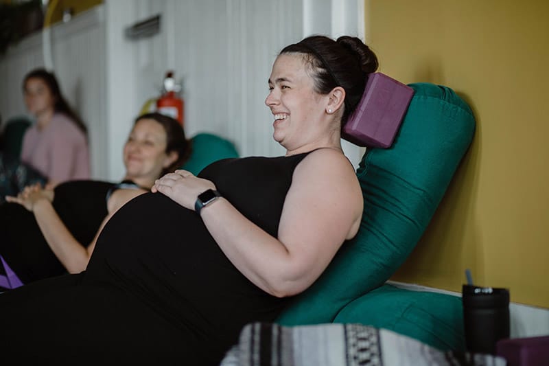 pregnancy-yoga pregnancy-yoga